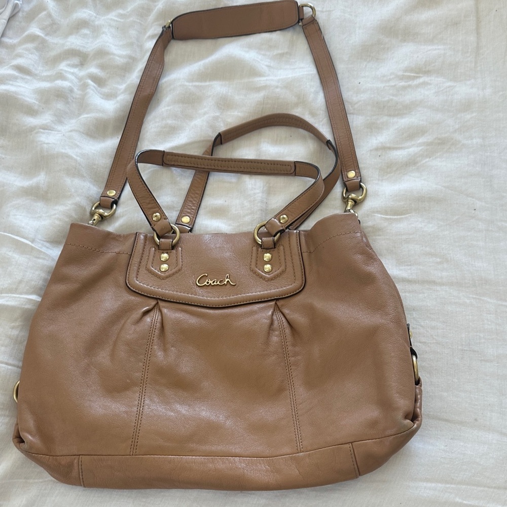 Coach Y2K Tan Leather Shoulder Bag - Picture 2 of 5